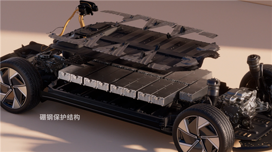沃尔沃EX90首秀 树立电动车安全新标杆