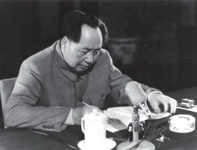 毛泽东究竟读了多少古诗？