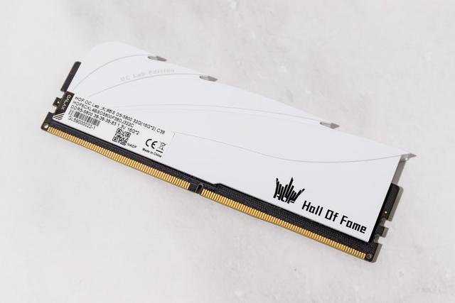 影驰HOF OC Lab大师S DDR5-5800内存评测：纯白羽翼，实力之作
