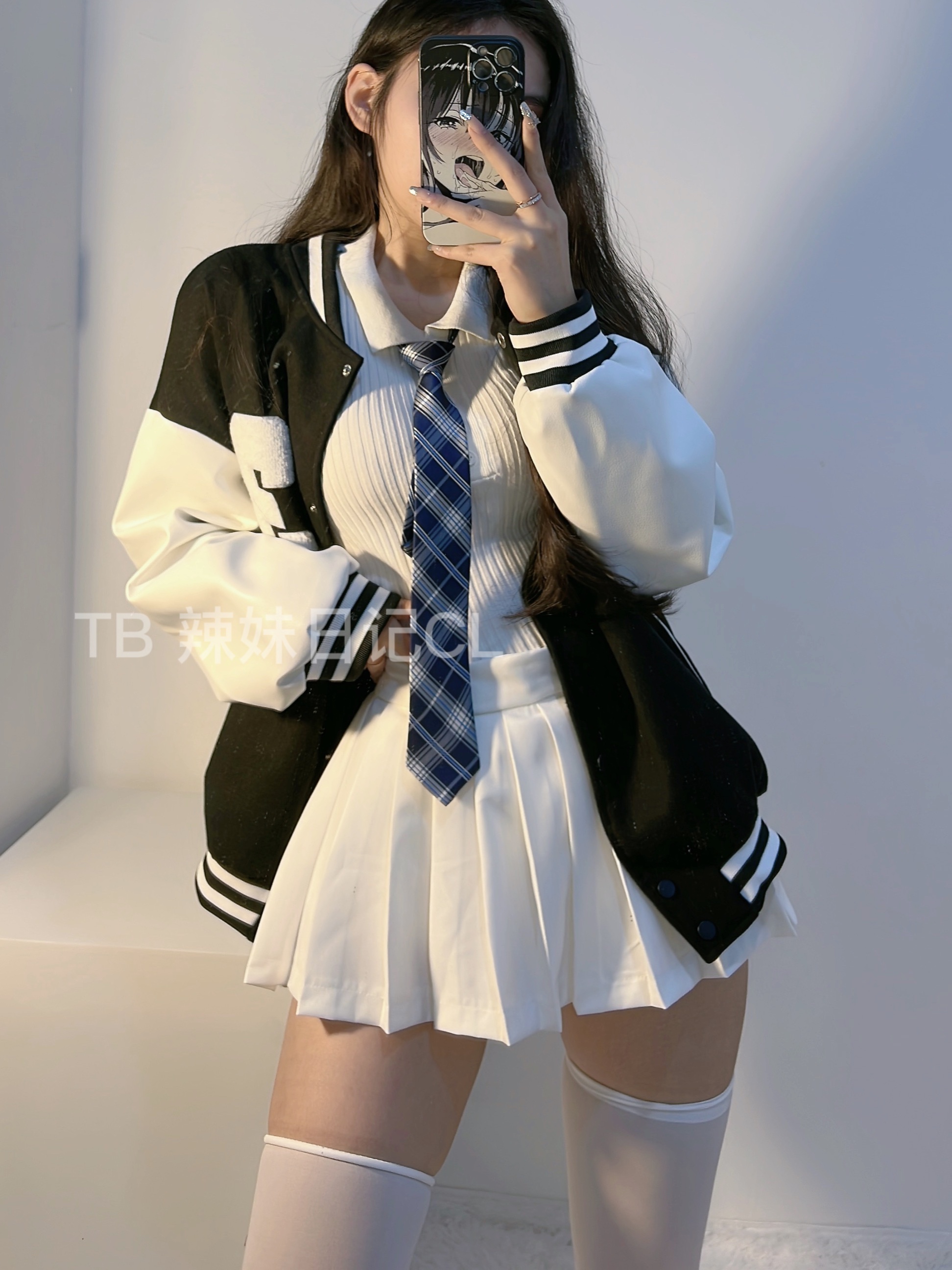 陈佩奇辣妹日记诱惑迷人[26P]