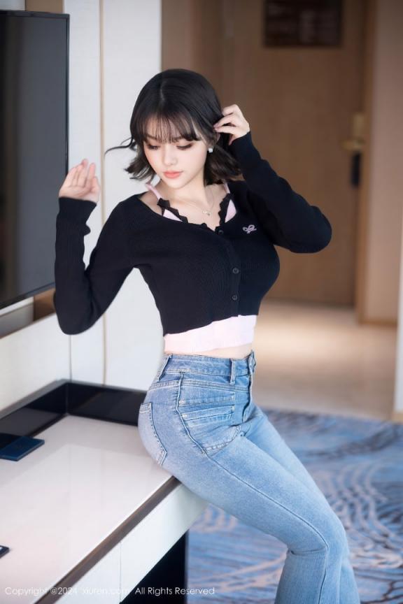 可爱丽苏苏美腿丝袜诱惑