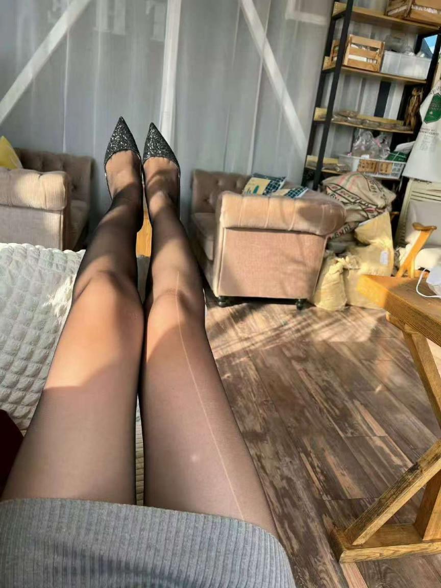 丝袜美腿的诱惑美