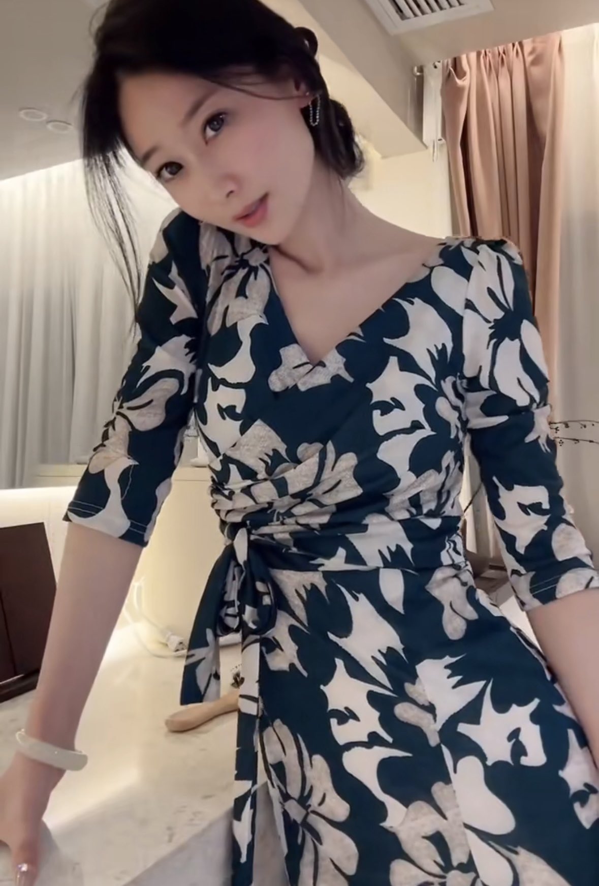 淫妻少妇诱惑
