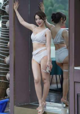 短裤美女[25P]