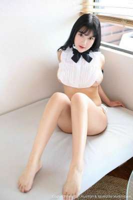 嫩模小尤奈的内衣诱惑