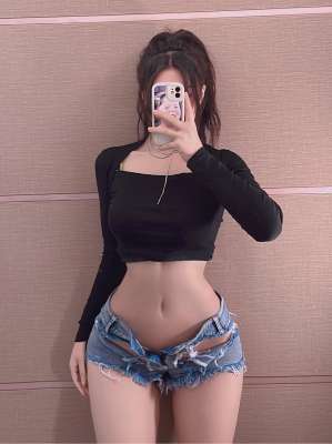 姐姐Lalion诱惑迷人